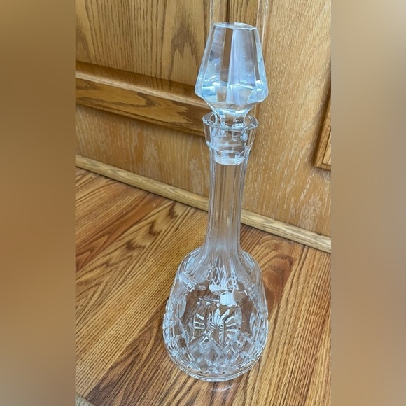 Vintage Glass Crystal Liquor Decanter With Stopper - Picture 3 of 5